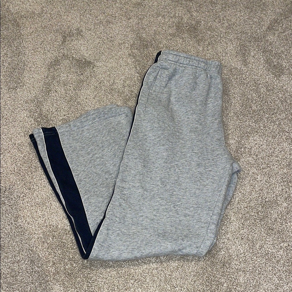 BRANDY MELVILLE (JOHN GALT) ANASTASIA STRIPED SWEATPANTS - OS